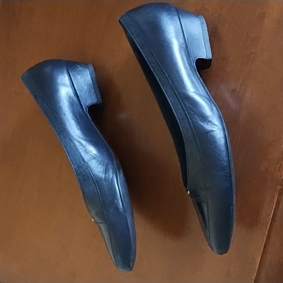 Shelby Kitten Heel PumpsWomen's Size 9 Kid Leather Church Office Party Navy Blue - Picture 4 of 9